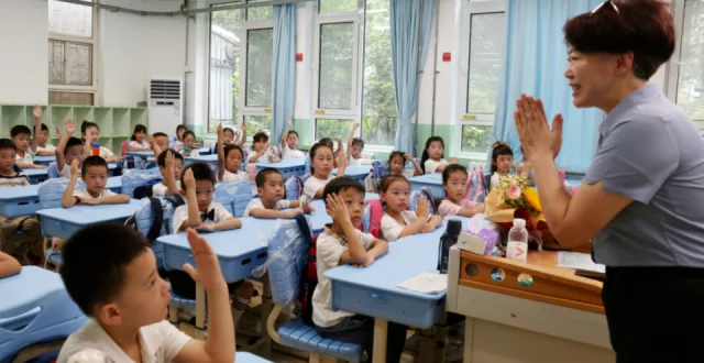 一年级“萌新”入学花式“热身”！青岛各小学陆续开启新生适应培训_腾讯新闻
